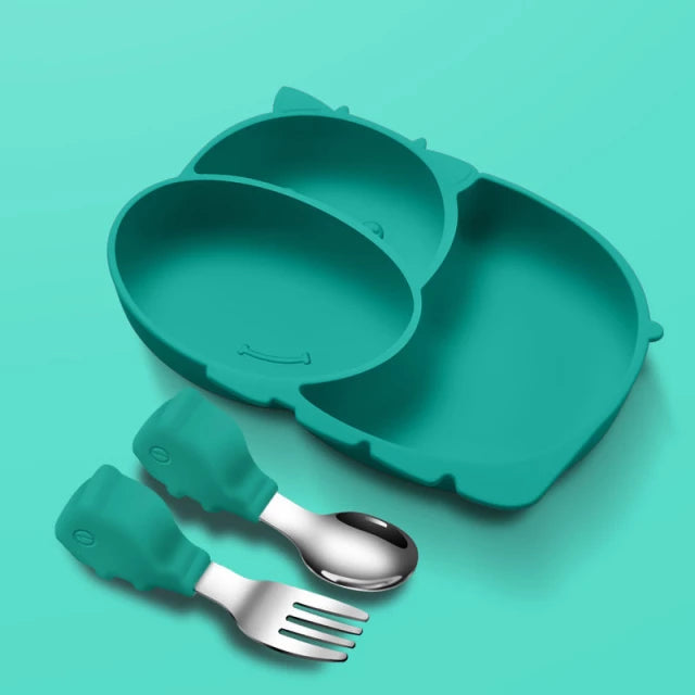 Plato y cubiertos entrenadores